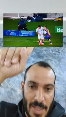 طرد لاعب اولمبياكوس ضد برشلونه مستحق !!!! وطرد لاعب خيتافي ظلم !! #ابو_القيس_madrid #ابو_القيس 