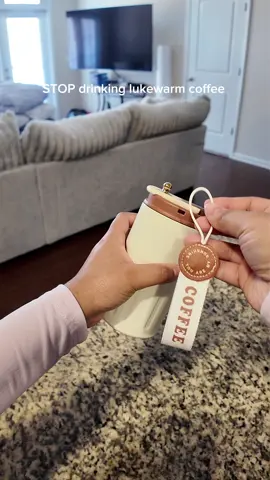 I love this cup 😍 it’s so perfect for the current and upcoming season #coffeecup #insulatedcup #travelcup #tiktokshop #fyp 