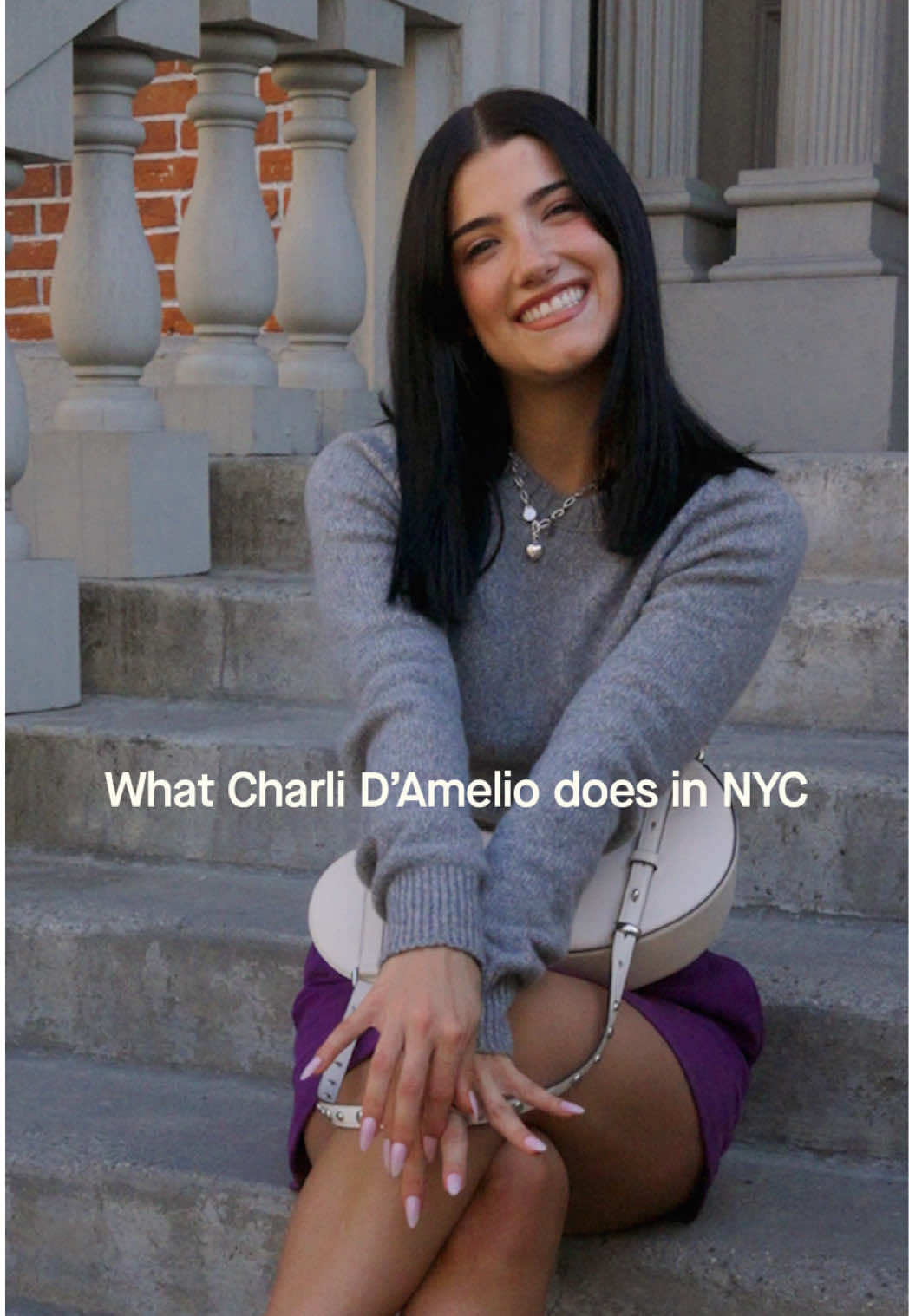 The big apple 🤝 @charli d’amelio #katespadeny