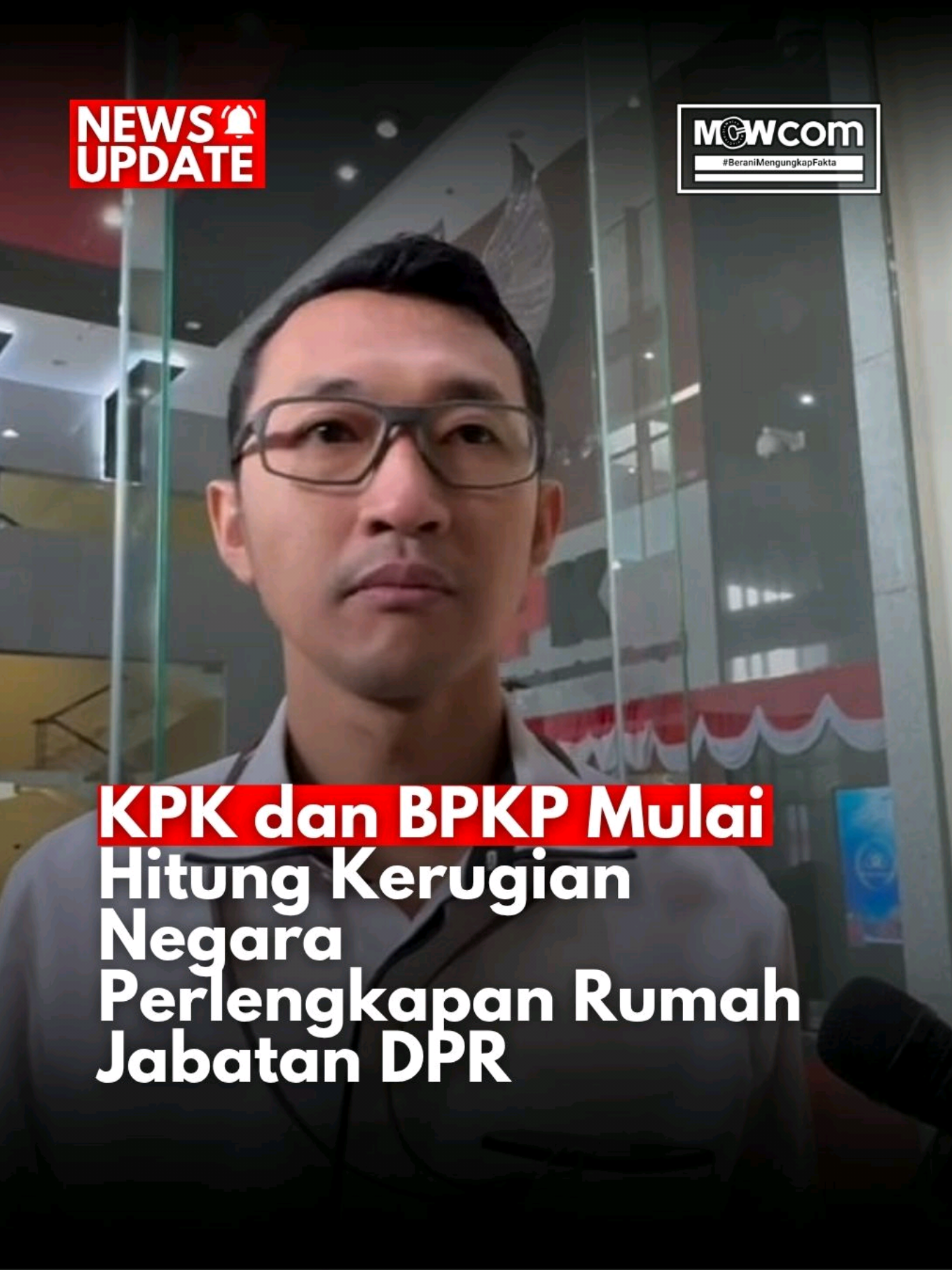 KPK dan BPKP Mulai Hitung Kerugian Negara Perlengkapan Rumah Jabatan DPR Penyidik Komisi Pemberantasan Korupsi (KPK) memeriksa dua saksi dalam kasus dugaan korupsi terkait pengadaan perlengkapan rumah jabatan anggota DPR tahun anggaran 2020, pada Senin (20/10/2025). Mereka yakni Kepala Bagian Pengadaan Barang dan Jasa pada Setjen DPR, Sri Wahyu Budhi Lestari dan Kepala Bagian Pengelolaan Rumah Jabatan DPR RI 2019-2022 pada Setjen DPR, Hiphi Hidupati. #kpk #korupsi #rumah #fyp #viralvideo 
