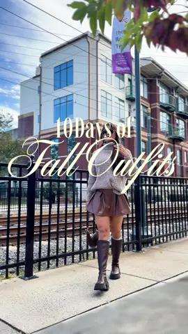 Day 2 of 10 Days of Fall Outfits 🍂 Este look es la prueba de que no necesitas tener un clóset lleno para verte chic y con estilo. Repetí varias prendas del video anterior (porque sí, se vale repetir) y las combiné diferente: falda de cuerina marrón de @forever21 , suéter tejido de  tono marrón y blanco de #primark, medias altas beige de @primark , botas de cuerina de @justfabonline y mi carterita de @sheinofficial 🤎 Los colores que predominan este fall🍂🍁: marrón, beige, vino y tonos tierra clásicos, elegantes y fáciles de combinar. No hace falta tener mil capas encima, solo saber equilibrar texturas y tonos 🍁 ✨ Tip del día: el outfit no te da estilo… tú haces que el outfit tenga estilo. #FallOutfits #AutumnStyle #OutfitIdeas #FallFashion   