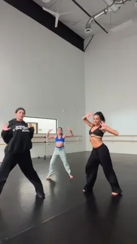 Trio practice🤩#sister #dance #fyp #studio 