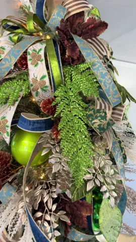 It turned out stunning! #christmas #christmasdecor #ChristmasTree #tinyhome 