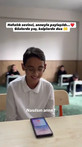 oy nasıl da ağlıyor🥺🥺🥺 kıyamam.Rabbim sayılarını artırsın Kim evladının hafız olması istiyorsa rabbim ona da nasib etsin 