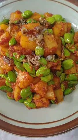 sambal goreng kentang