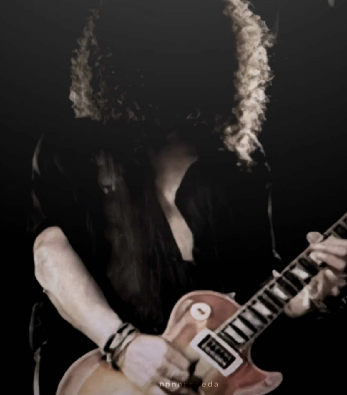 #SLASH i missed editing this man 💋 #edit #slashedit #saulhudson #saulhudsonedit #gnr #gnredit #axlrose #izzystradlin #duffmckagan #fyp #fyppp 