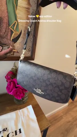 #unboxing Coach Andrea shoulder Bag 🔗 in my bio 