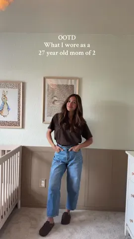 What I wore as a stay at home mom!! Plain tee with jeans 🤌 #outfit #OOTD #ootdfashion #fallfashion #casualoutfits 