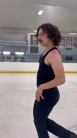 more @Donna Summer for the bad girls <3 #donnasummer  #disco #70s #figureskater camera @shanooskii 