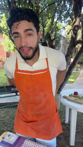 Cocinando un caldo de pollo🍲