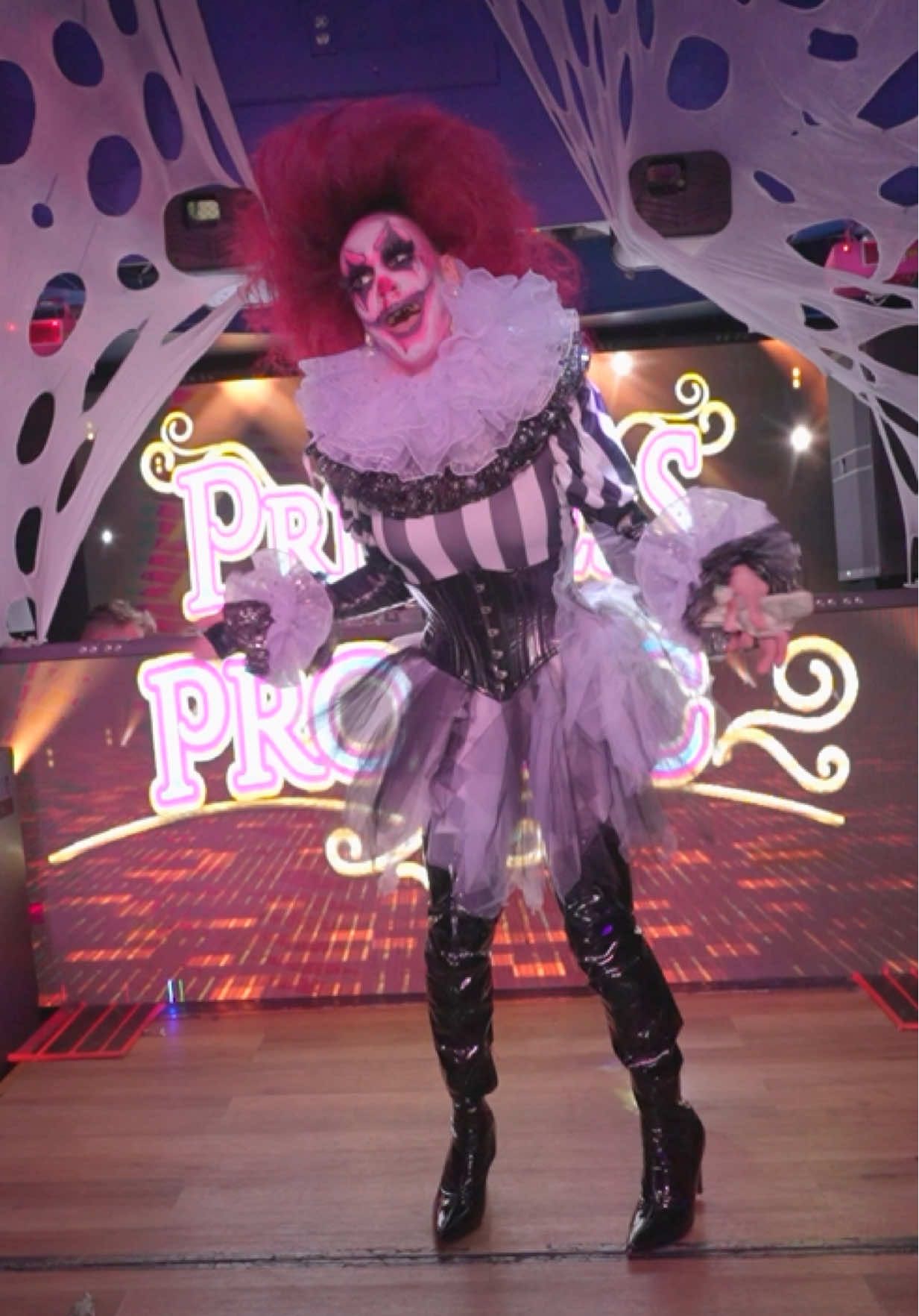 TWISTED CIRCUS featuring the hilarious @theprincessprozac 🤡 . #clown #halloween #circus #fyp 