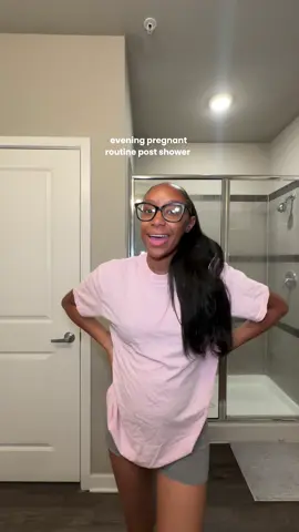 a little bump routine! loving my second trimester & praying for all the expecting mamas out there🫶🏽💗 #pregnancy #bumpdate #firsttimemom #boymom #pregnanttiktok 