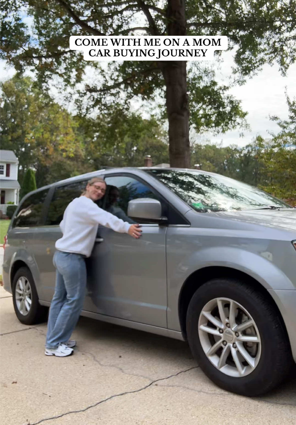 Comment your favorite mom car below & check out @Kelley Blue Book for your car’s value! #ad #lifeindrive #carbuyerjourney 