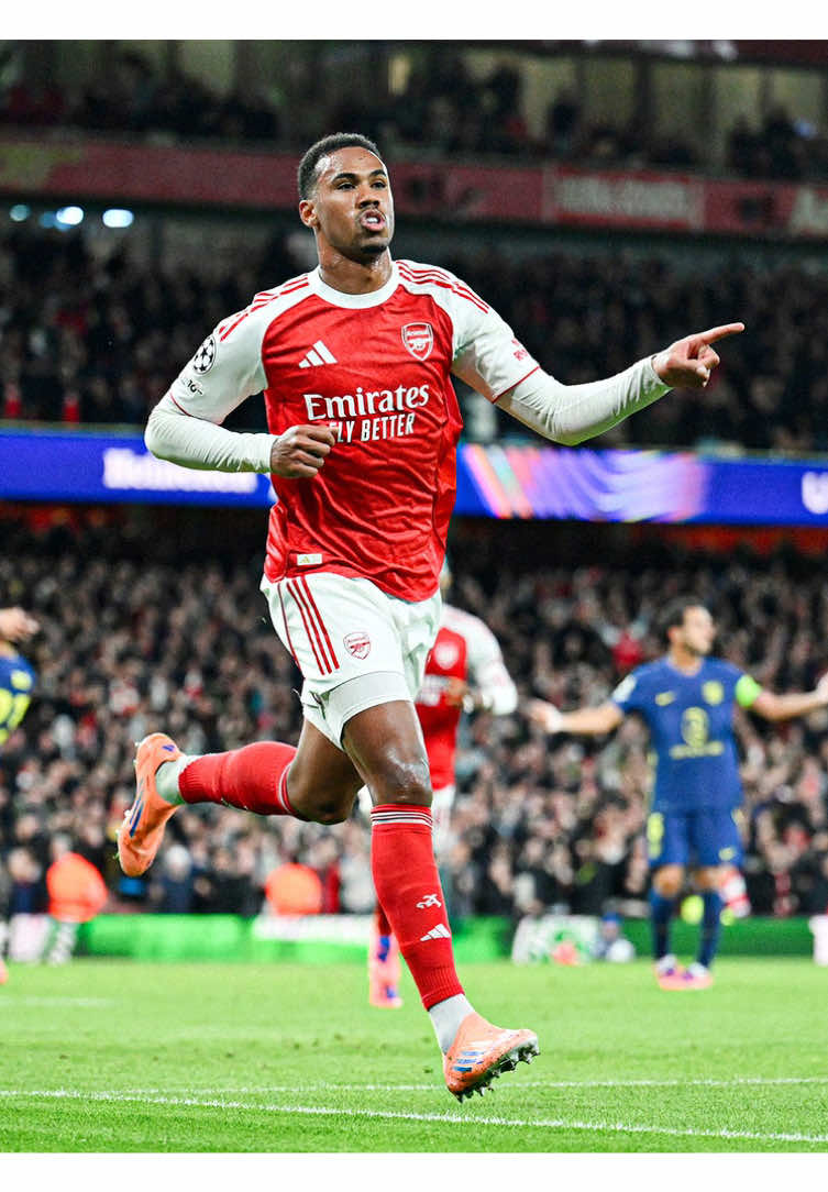 The best player on set-pieces, Gabriel Magalhaes || #gabriel #arsenal #championsleague #footballtiktok #targetaudience 