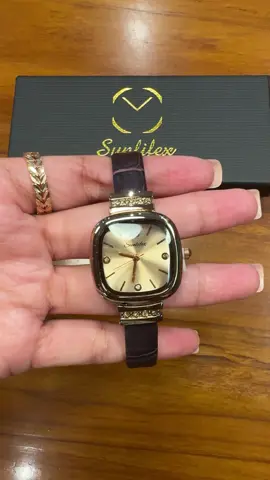 Buruan diorder jam tangannya jangan sampai kehabisan #jamtangan #jamtanganviral #jamtanganmurah #jamtanganoriginal #jamtanganwanita 