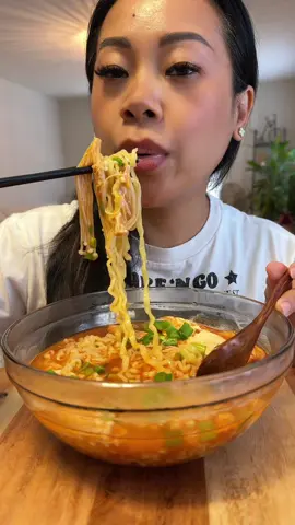 Craving @buldak_samyang Tum Yum soup noodles! 😋 this has become my favorite noodle soup to have. 😃 Have you tried it yet?!?!  #phillyeats #phillytiktok #mukbangeatingshow #buldakramen #yummyfood 