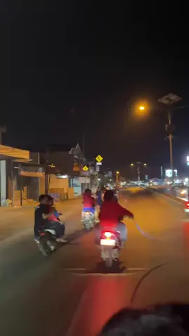 kasih mojang priangan dulu #fyp #stoptawuran #imyuboys🏴‍☠️ #orangpoesing 