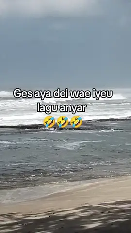 Hanas di dengeken iyeu lagu 😁😁😁