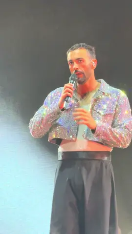 Un fiore contro il diluvio #marcomengoni #tour #live #concerto #milano @Marco Mengoni @ticketone @Live Nation Italia @Sony Music Italy @LaTarmaRecords @Ticketmaster Italia @EFFETTO LIVE @Unipol Forum 