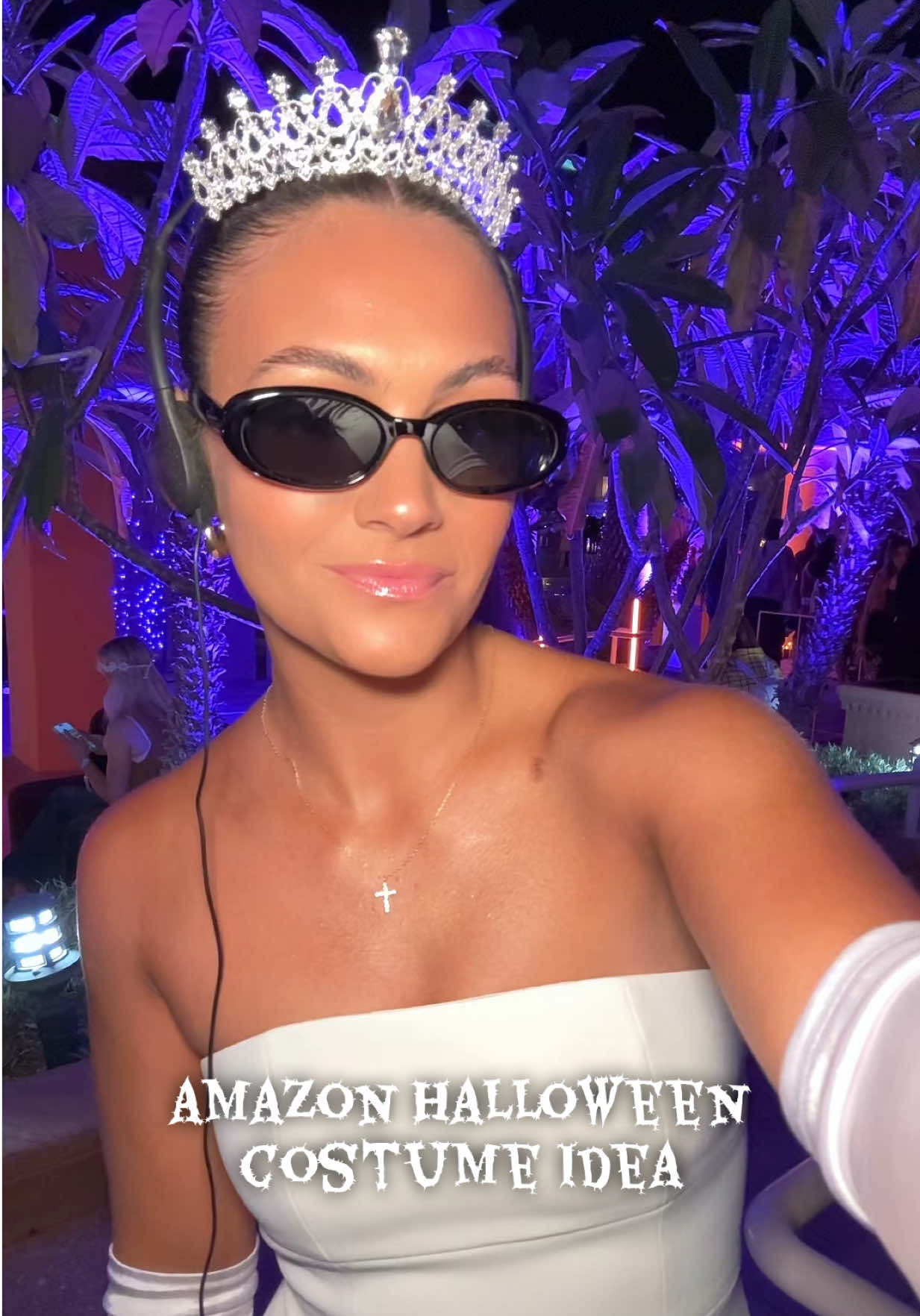 AMAZON HALLOWEEN COSTUME IDEA 👻🎃🤍 #founditonamazon #amazonhalloweencostume #princessdiaries #amazonfashion #amazoncreatorsummit @Amazon Fashion @Amazon Influencer Program 