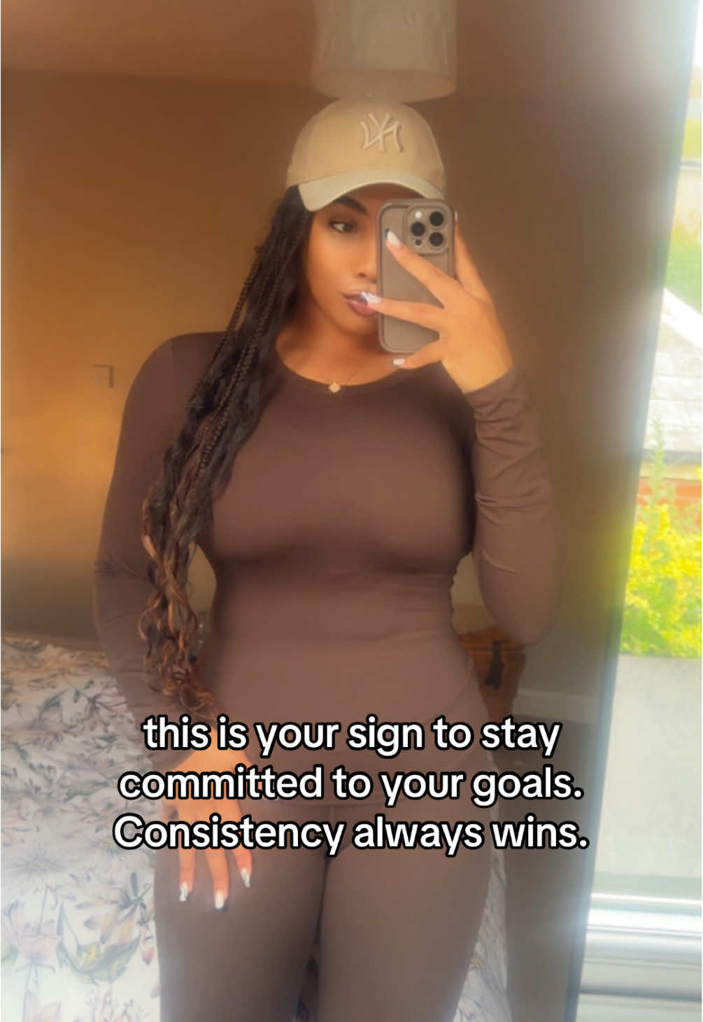 Some days it’s easy, some days it’s not. Showing up anyway is what builds real change. 💫 Consistency isn’t about being perfect, it’s about refusing to quit when it gets hard. Every session counts, even the small ones.🤎 #Gym #KeepGoing #FitnessJourney #Progress