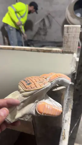 LOS GUANTES DE TIO LALO 👷🏽‍♂️🛠️ #presajuiquinaqui #villahidalgojalisco #chacorta #pecos #victoresparza 