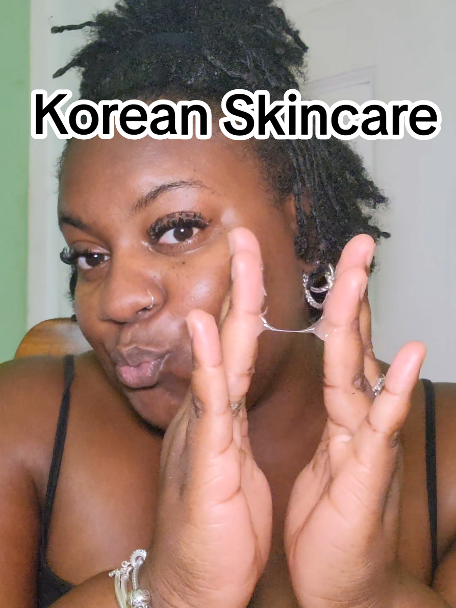 Acne Prone Skin + Korean Skincare is my fav combination to keep skin looking and feeling good! Especially @SKIN1004 US Centella line ✨️🤍🫧 #hwahae  #skin1004  #centella  #poremizing  #koreanskincare 