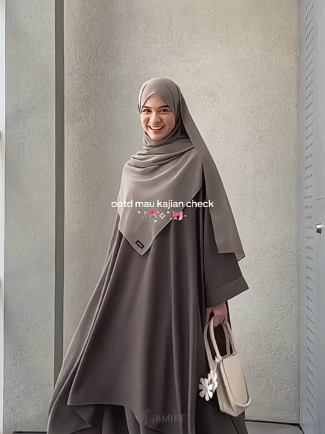 outfit kajian hari ini☺#girloutfit #gadismelayu #pakaianmuslimah #outfitideas #fyp 