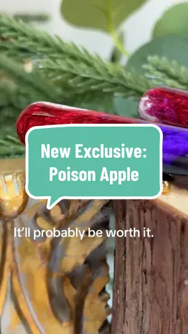 Take your chance with the latest box set Exclusive from Pen Chalet: Poison Apple! 🍏  A Nahvalur x Van Dieman’s collaboration only available at PenChalet.com. @Nahvalur  #PenChalet #PoisonApple #FountainPenTok #VandiemansInk #nahvalurpens