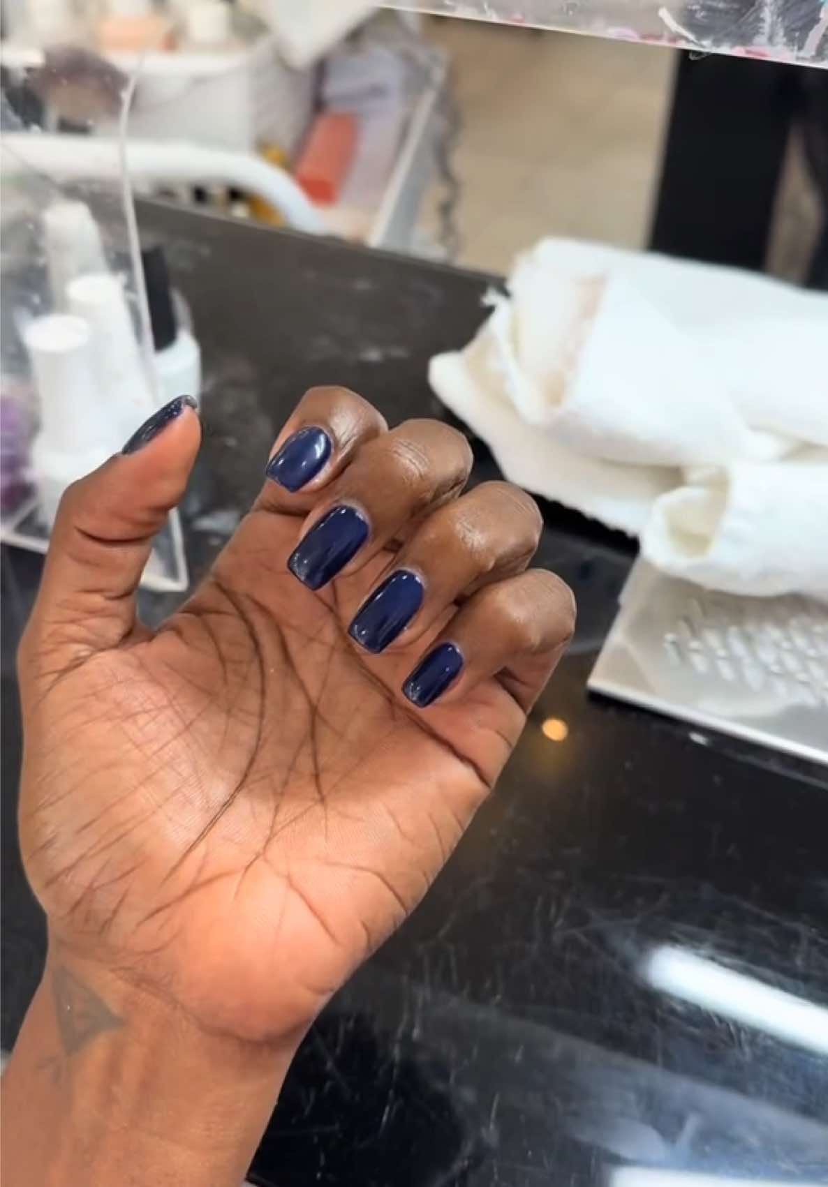 Very elegant! Very much natural! Very much dainty! #fallnails #fallnailinspo #midnightblue #nailtiktok #nails 