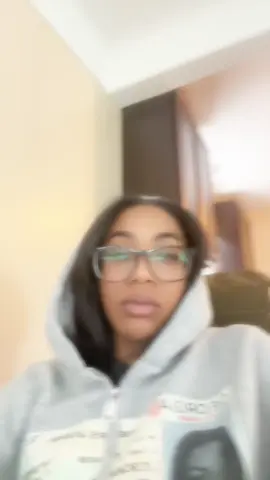 this is my version of holding myself accountable!! I WILL STOP TOUCHING MY FACE 😂😂it’s gross 