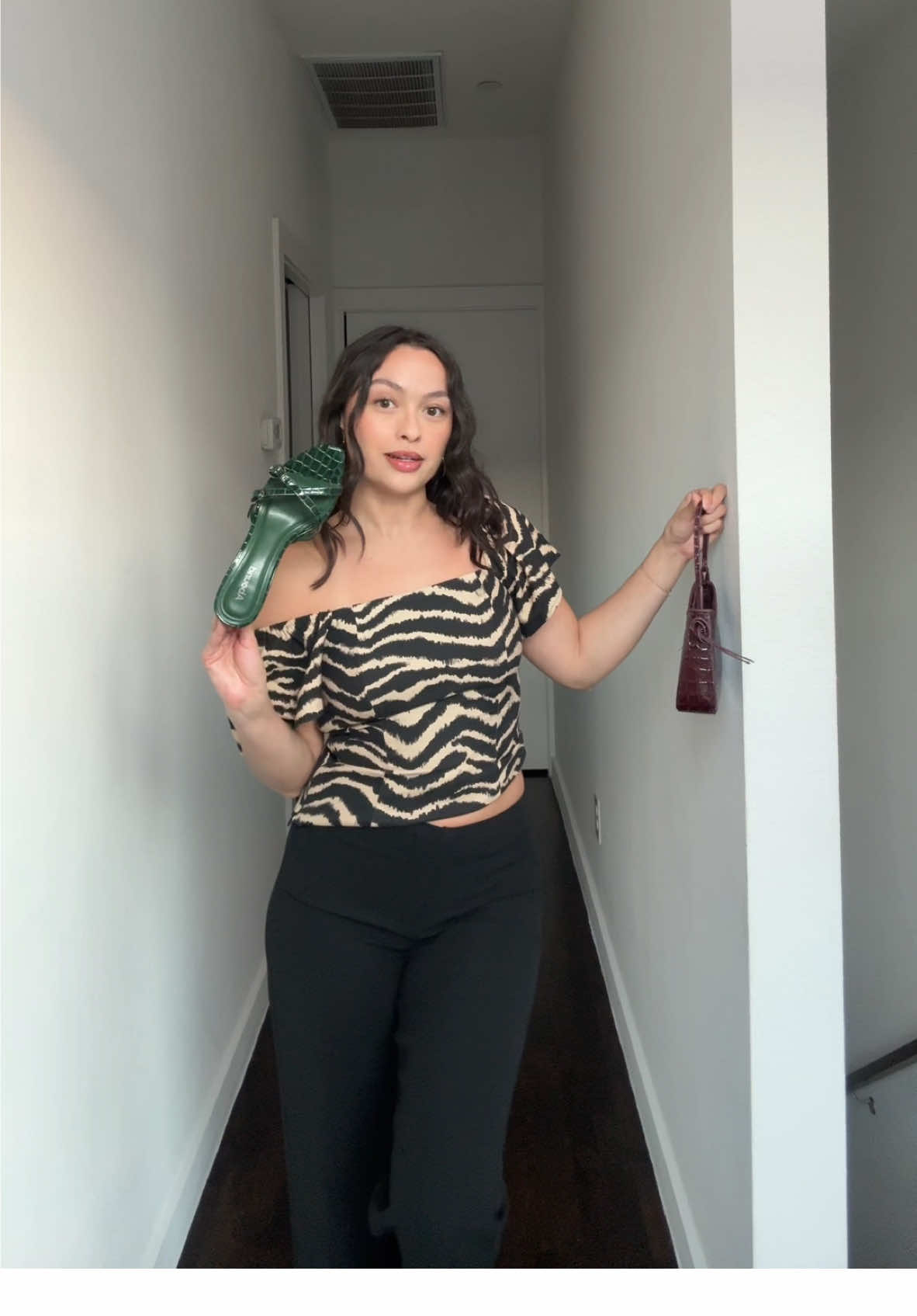 OOTN! then traffic actually made me late 🫠 @reformation @Mango  #dinneroutfits #dinneroutfitlook #dinneroutfitideas #girlsnightootd #classydinneroutfits #girlsnightoutfit #chicoutfits #chicoutfit #lookofthenight #ootdsbysteph #reformationpants 