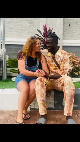 Happy birthday 🎁🎂🎊🎈🎉 my one and only, my most beloved Igwe 👑. From your lovely Lolo ❤️. 