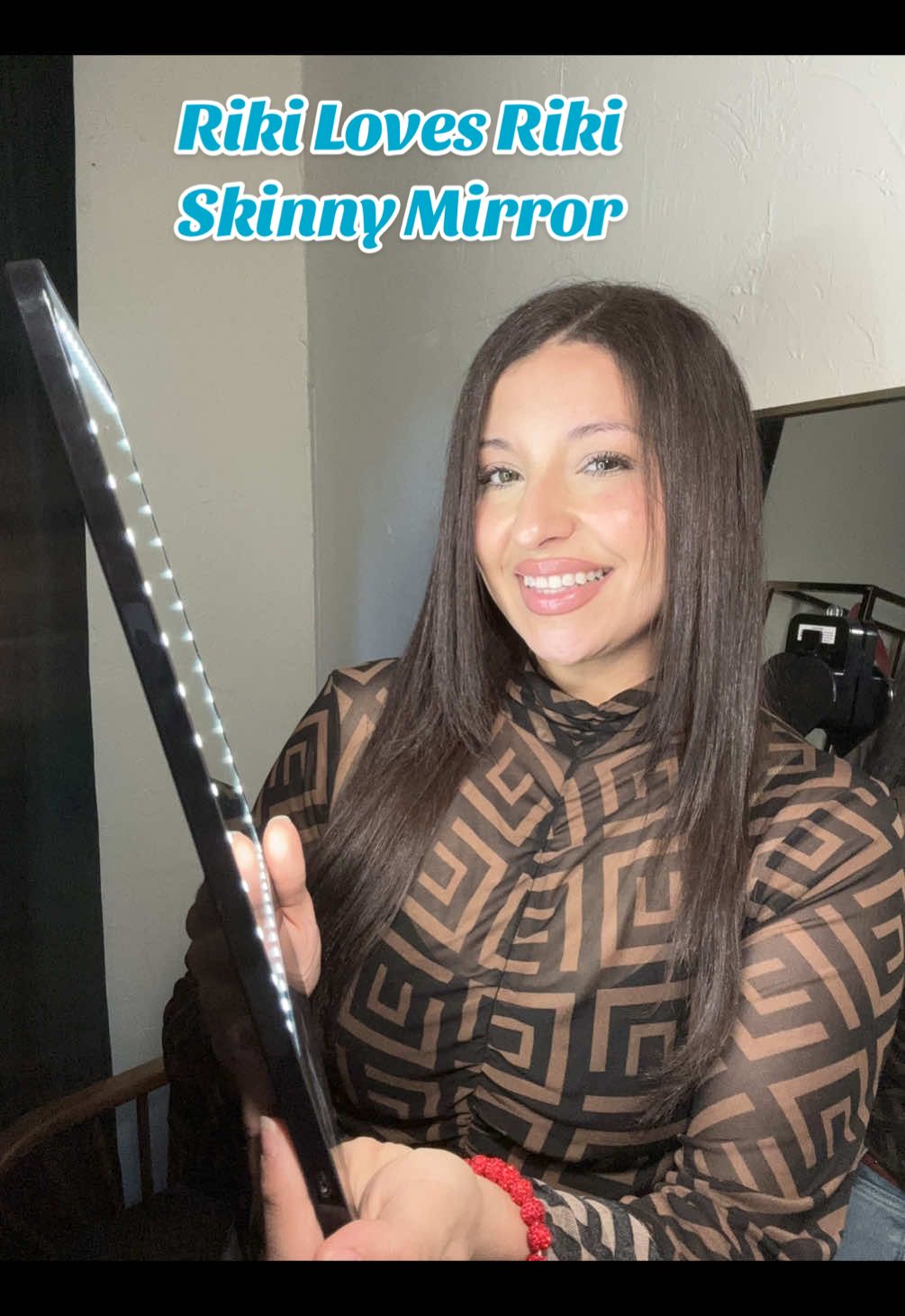 The skinny mirror from @rikilovesriki 😍 The best mirror to get ready 💓🫶 @wanchenkaiser #rikilovesriki #rikilovesrikiskinnymirror #skinnymirror #ledmirror #GlowUp 