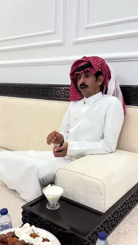 الشاعر طاهر بن عايض الرشيدي.. #شاعر_القمه #طاهر_بن_عايض #قصيد #اكسبلو @طاهر بن عايض 