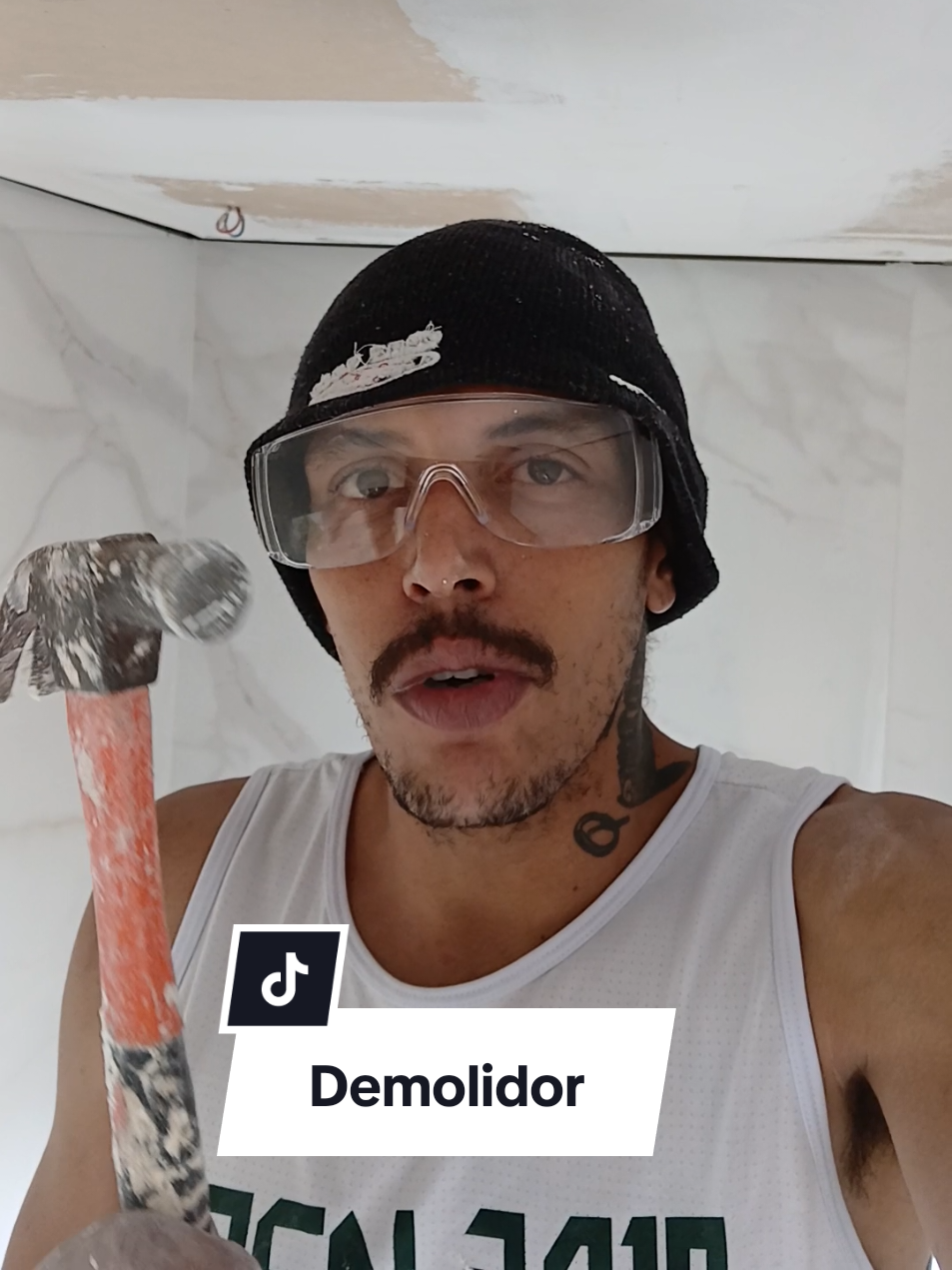 O que você faria ?😡 o cliente não pagou o restante e eu quebrei o serviço pronto!😡👷🏻🫰🏻💰💰 #viral #novela #gesso #drywall #obra  Será que vai dar ruim pra mim? aquele caso, combinado não sai 