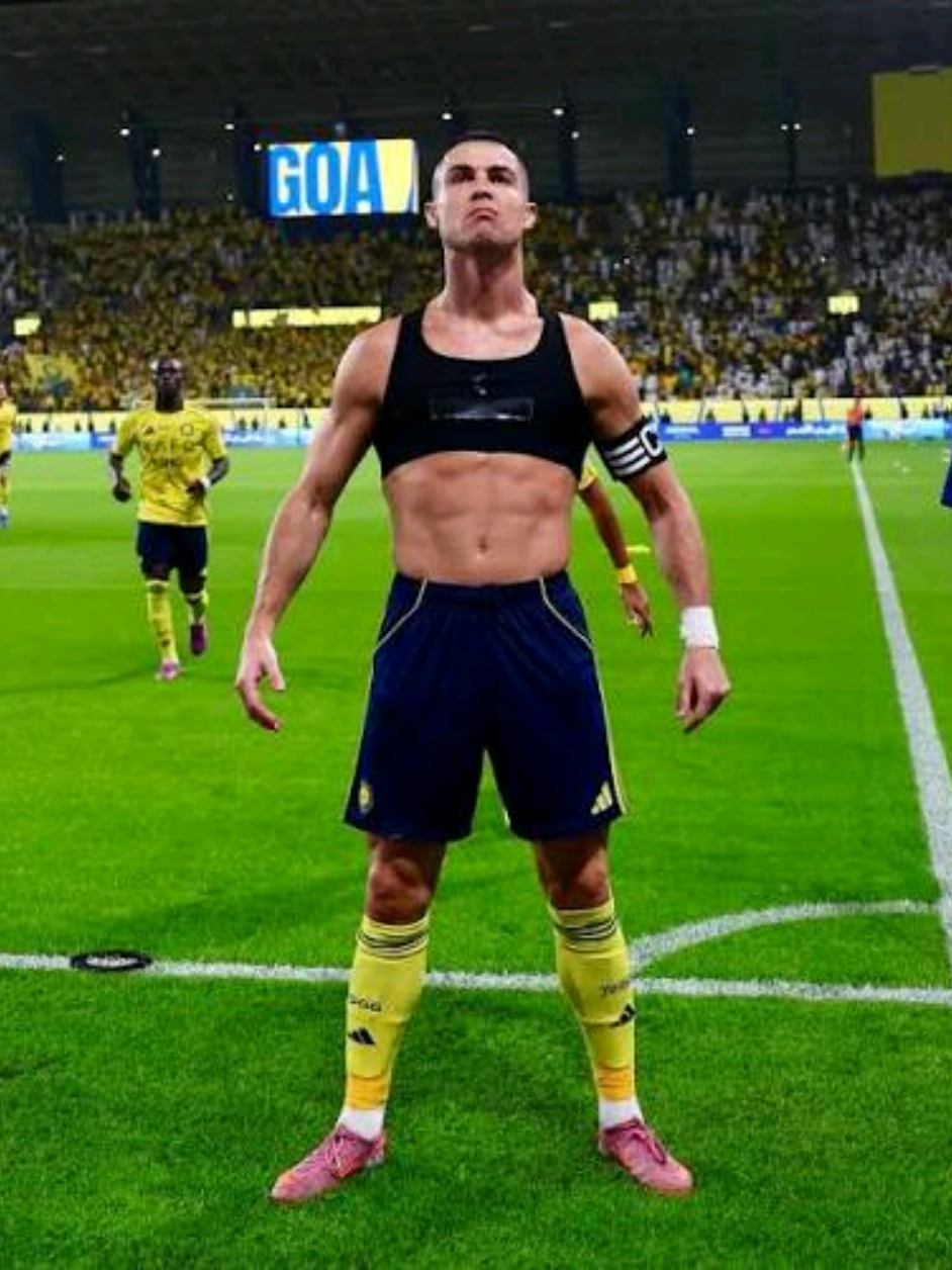 Siêu phẩm của ông già CR7 😎#trạmdừngchân#NHỰT_70TN  #thethaomoingay #cristianoronaldo #ronaldo 