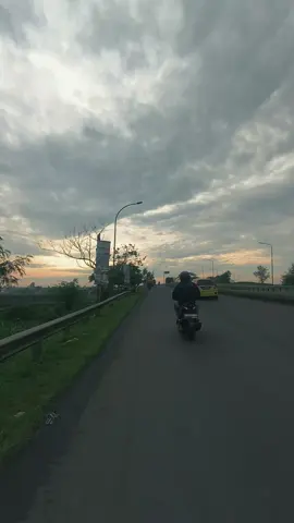 Pagi di jalur Sukabumi  #sukabumistory #vibessukabumi #jalurlingkarselatansukabumi #sukabumi 
