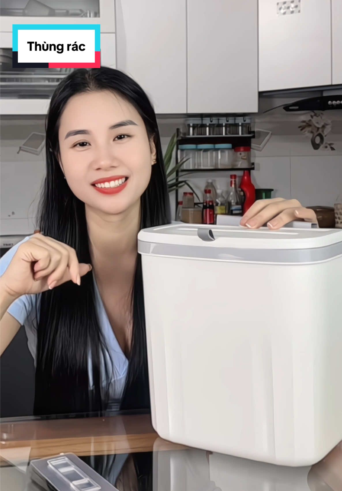 Thùng rác treo cánh tủ bếp #thungractreotubep #thungractreotuong 