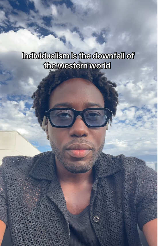It’s great to have your own individuality but I also think it’s important to have a community to fall back on. Sadly we lack that resource here in the states. Less camaraderie means more violence within a region.we need ideas to combat this QUICKLY #sociallife #community 