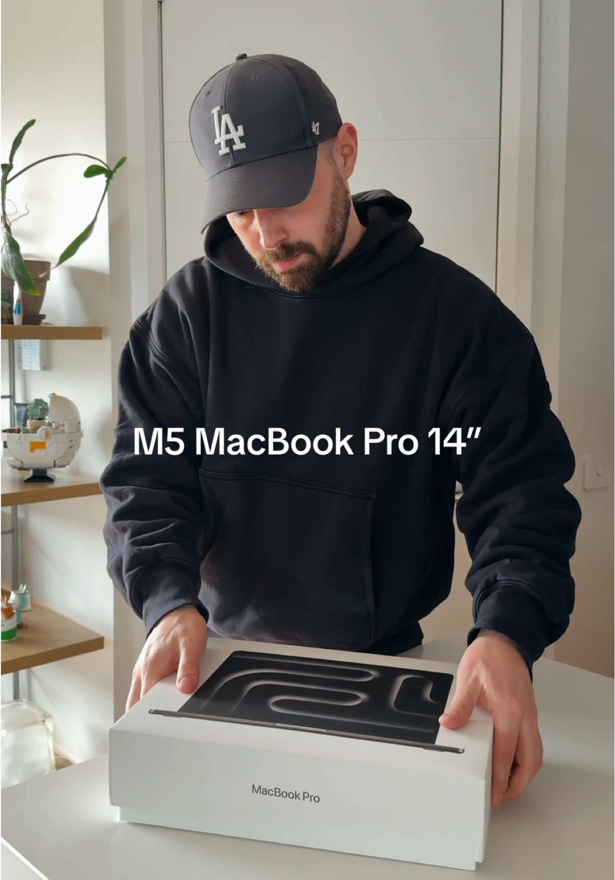 Unboxing the brand new M5 MacBook Pro 14” 💻 It’s an absolute powerhouse! The speed on this thing is ridiculous! I also can’t wait to show you a ton of hacks, tips and tricks I’ve got planned now with macOS Tahoe bringing the Shortcuts app to Mac, there are so many new life hacks to share!  #apple #unboxing #m5macbookpro #macbookpro 