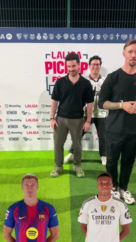 A quién eliges, versión #ElClásico con Guty 😎⚽️ #LALIGAAmerica 