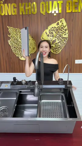 nhà bếp thêm đẹp thêm sang khi lắp chậu 1 hố hiện đại full tính năng.  #nhacuadoisong  #oanhoioanh  #chaurua1ho  #châuinox304 