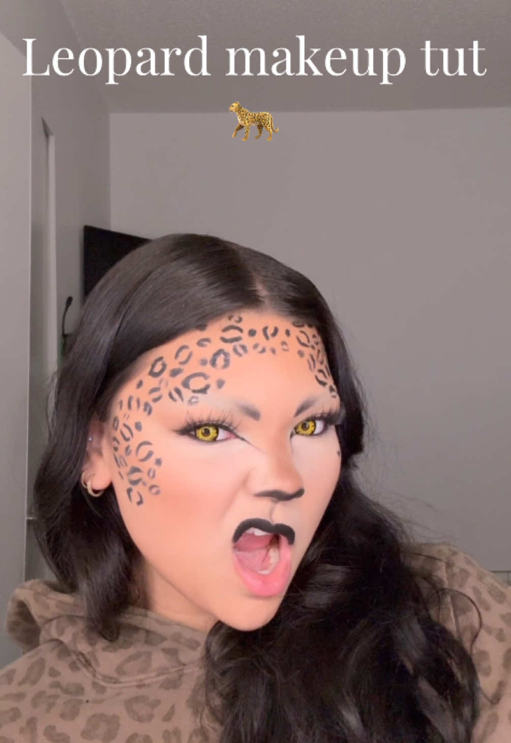 She’s a killa 🐆 •                                                               Products used: @Haus Labs Triclone concealer  @Huda Beauty matte eyeshadow palette  @Morphe Cosmetics moonstone pallet  @Too Faced chocolate contour pallet  @r.e.m. beauty Sweetener foundation  discontinued Item beauty concealer  Any white translucent setting powder  @sephoracanada 24 hour gel liner and liquid liner  @essence.cosmetics Waterproof gel eyeliner in black @Juvia’s Place Black liquid lipstick  @PinkyParadise Angry cat and bella twilight contacts  @@KISS Lashesin Empress  • #creativemakeup #leopardmakeup #halloweenmakeup #makeuptutorial #halloweenlook