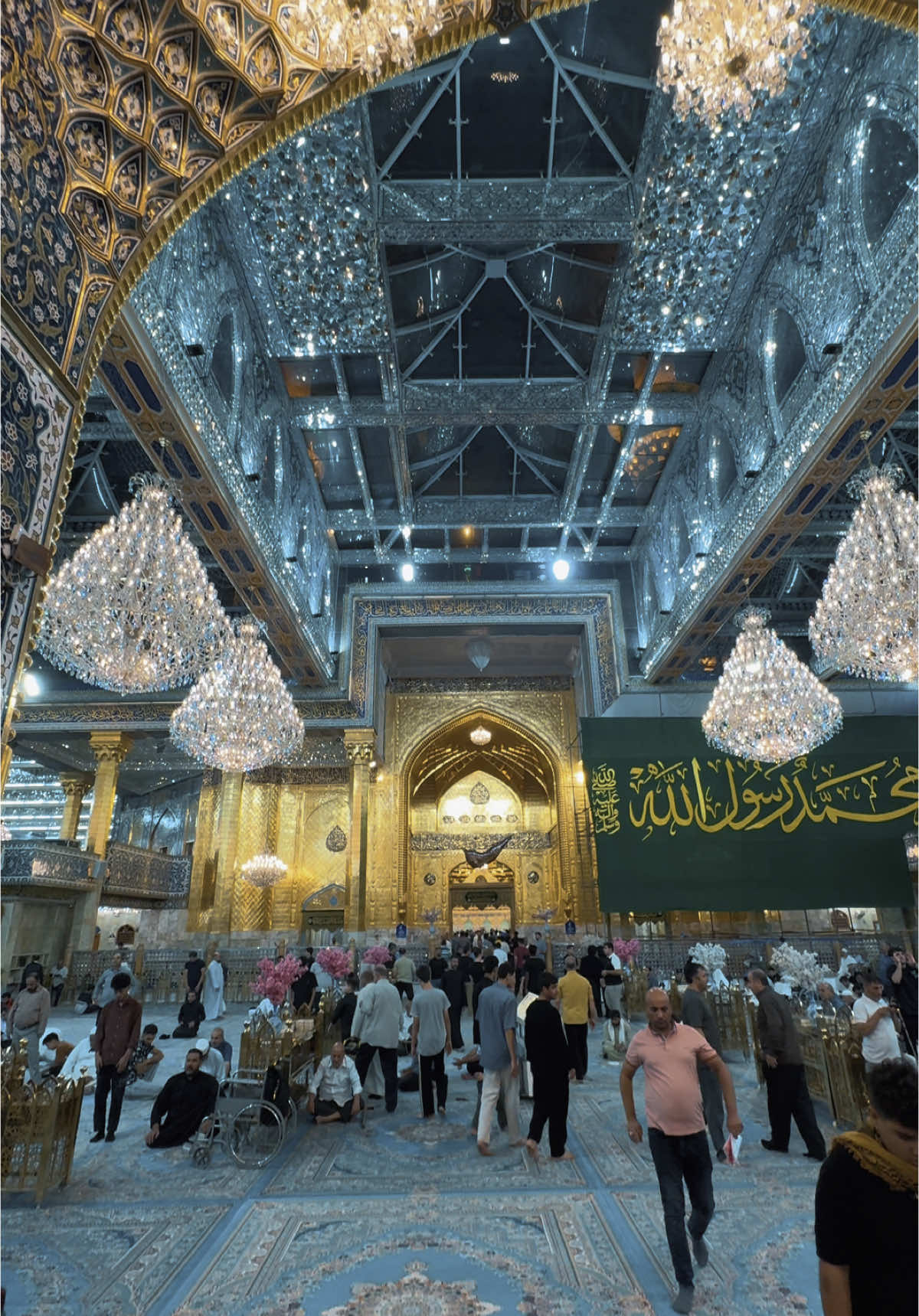 اللَّهُمَّ صَلِّ عَلَى مُحَمَّدٍ وَعَلَى آلِ مُحَمَّدٍ، كَمَا صَلَّيْتَ عَلَى إِبْرَاهِيمَ وَعَلَى آلِ إِبْرَاهِيمَ، إِنَّكَ حَمِيدٌ مَجِيدٌ، اللَّهُمَّ بَارِكْ عَلَى مُحَمَّدٍ وَعَلَى آلِ مُحَمَّدٍ، كَمَا بَارَكْتَ عَلَى إِبْرَاهِيمَ وَعَلَى آلِ إِبْرَاهِيمَ، إِنَّكَ حَمِيدٌ مَجِيدٌ. #تصويري #كربلاء #iraq