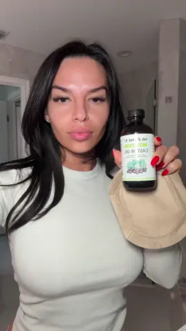 Get ready with me to go to bed. #castoroil 