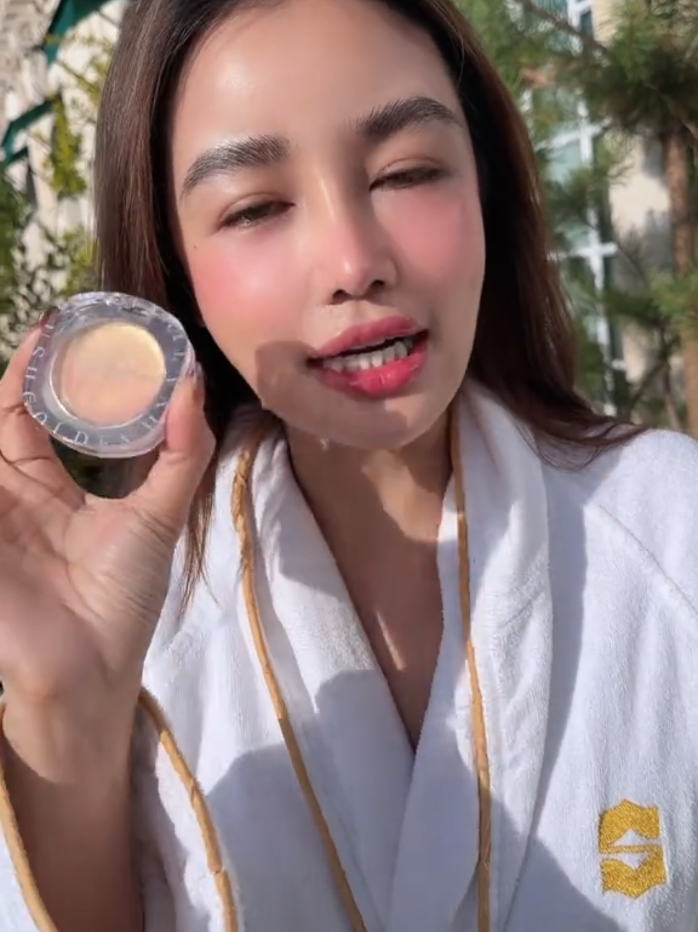 กระแตแนะนำ เพียงแตะแล้วทา ทั้งแก้ม ปาก ตา จบในตลับเดียว #ktcosmetics #เทรนวันนี้ 