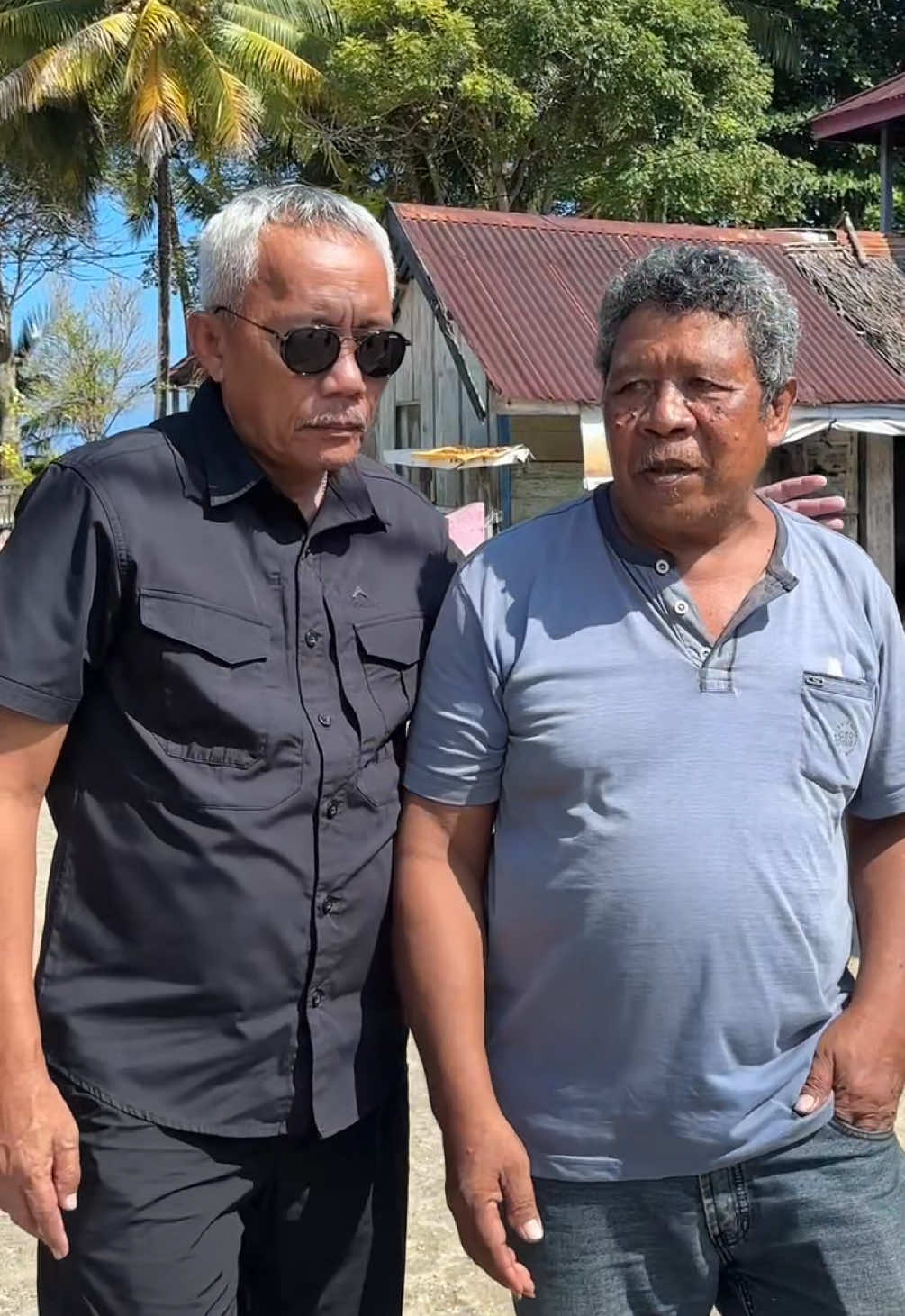 Banggai - Peninjauan Peningkatan Jalan Matanga Peling Solit di Desa Kelapa Lima. Selasa,(21/10/25) #banggailaut #banggailautmola #banggailautkece👍 #sulawesitengah 