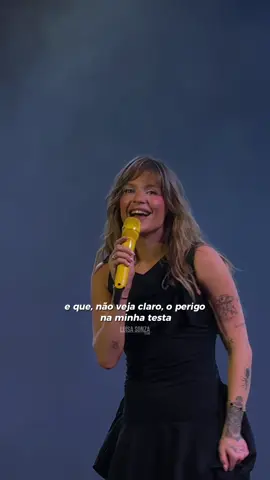 Não sou demais, nem pouca bosta. @Luísa Sonza #luisasonza #lyrics #tipografia #viraltiktok #melimusic 