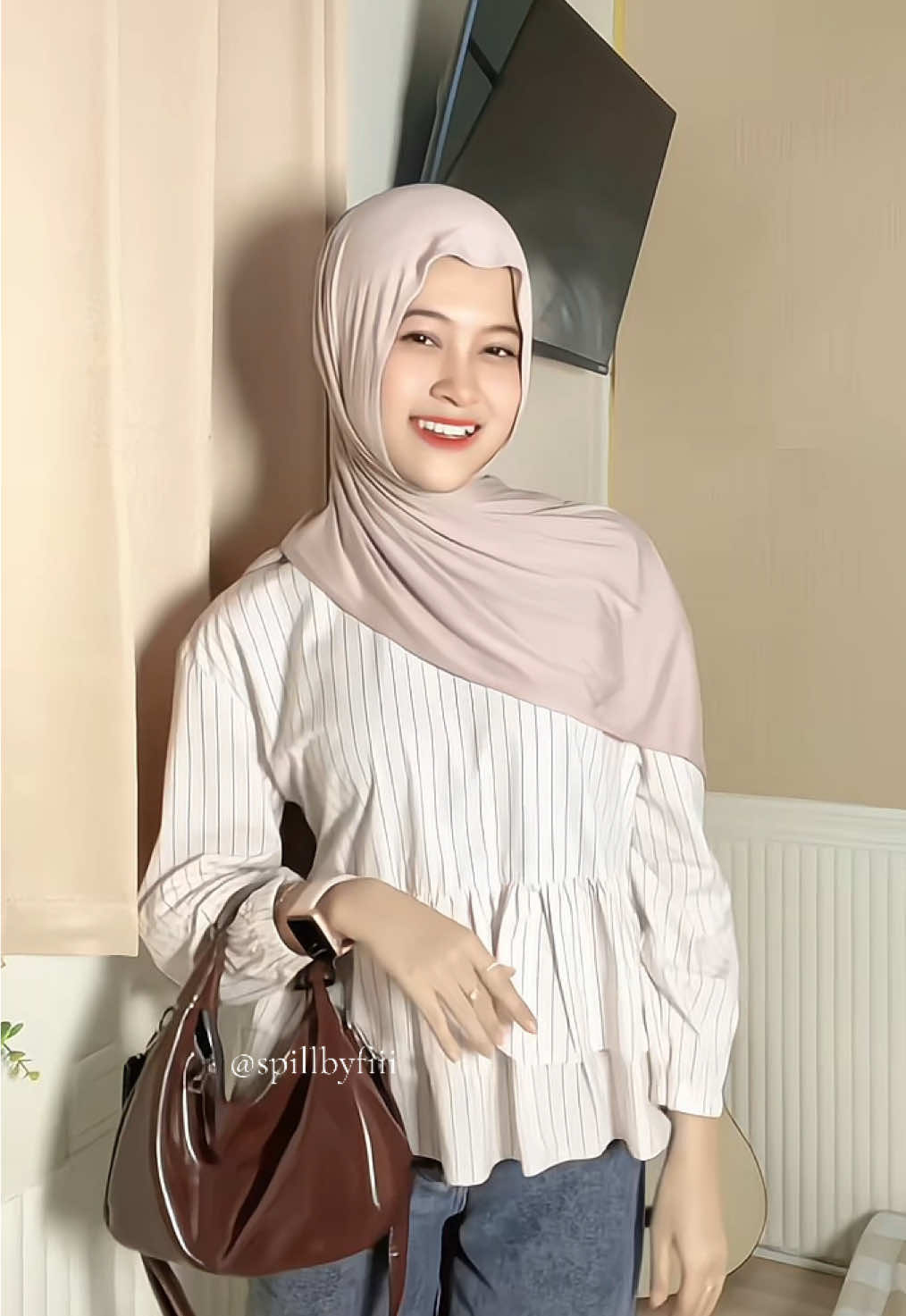 cantik poll blousenya sayaangg😍🫰🏽#blousebecca  #blousestripe #blouseviral 